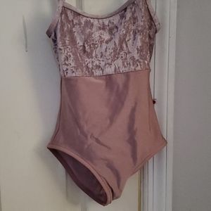 VGUC Yumiko Daniela Girls Size 8